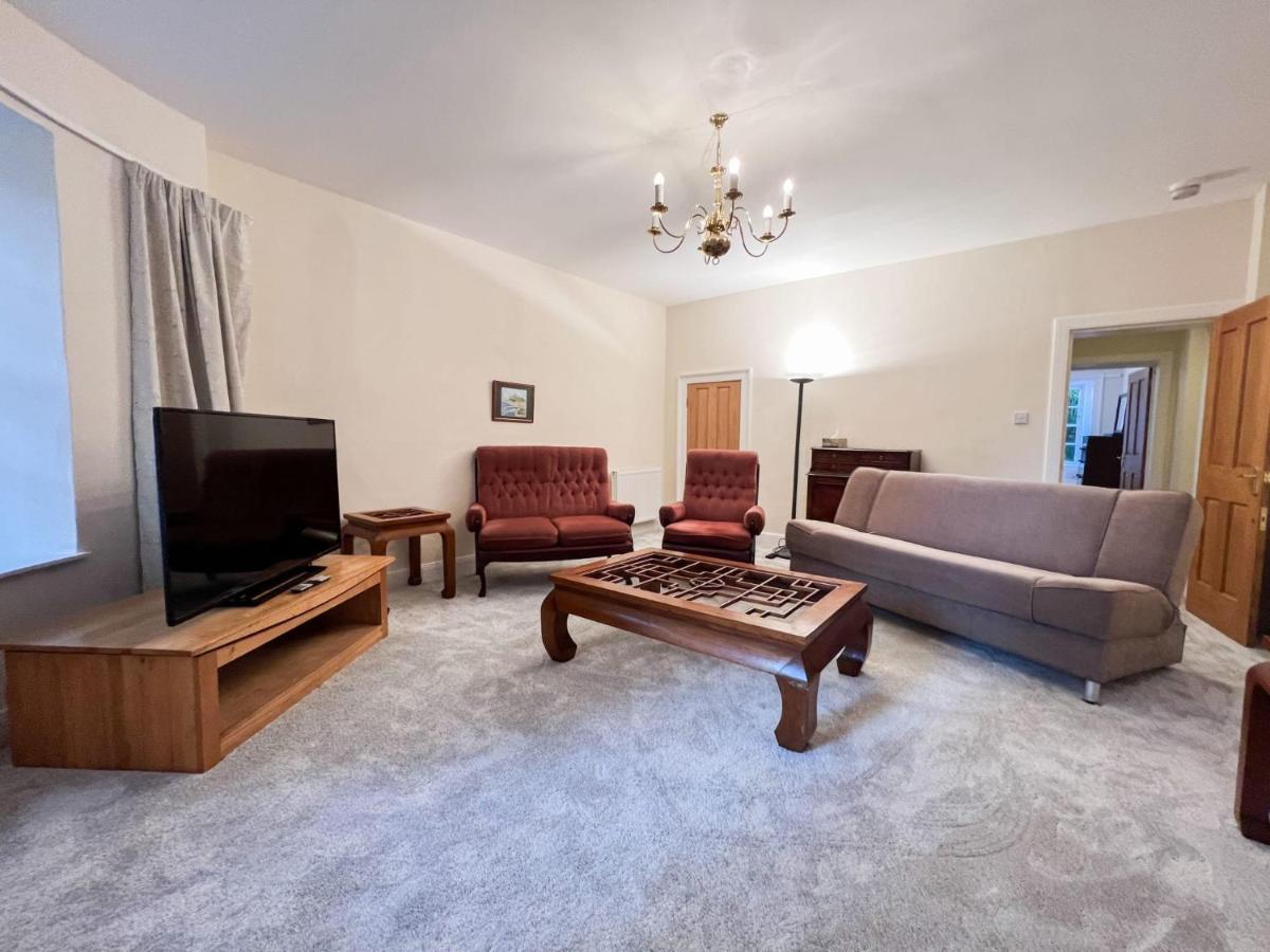 Spacious Flat Sleeps 8 Near Princes Street Edinburgh Dış mekan fotoğraf