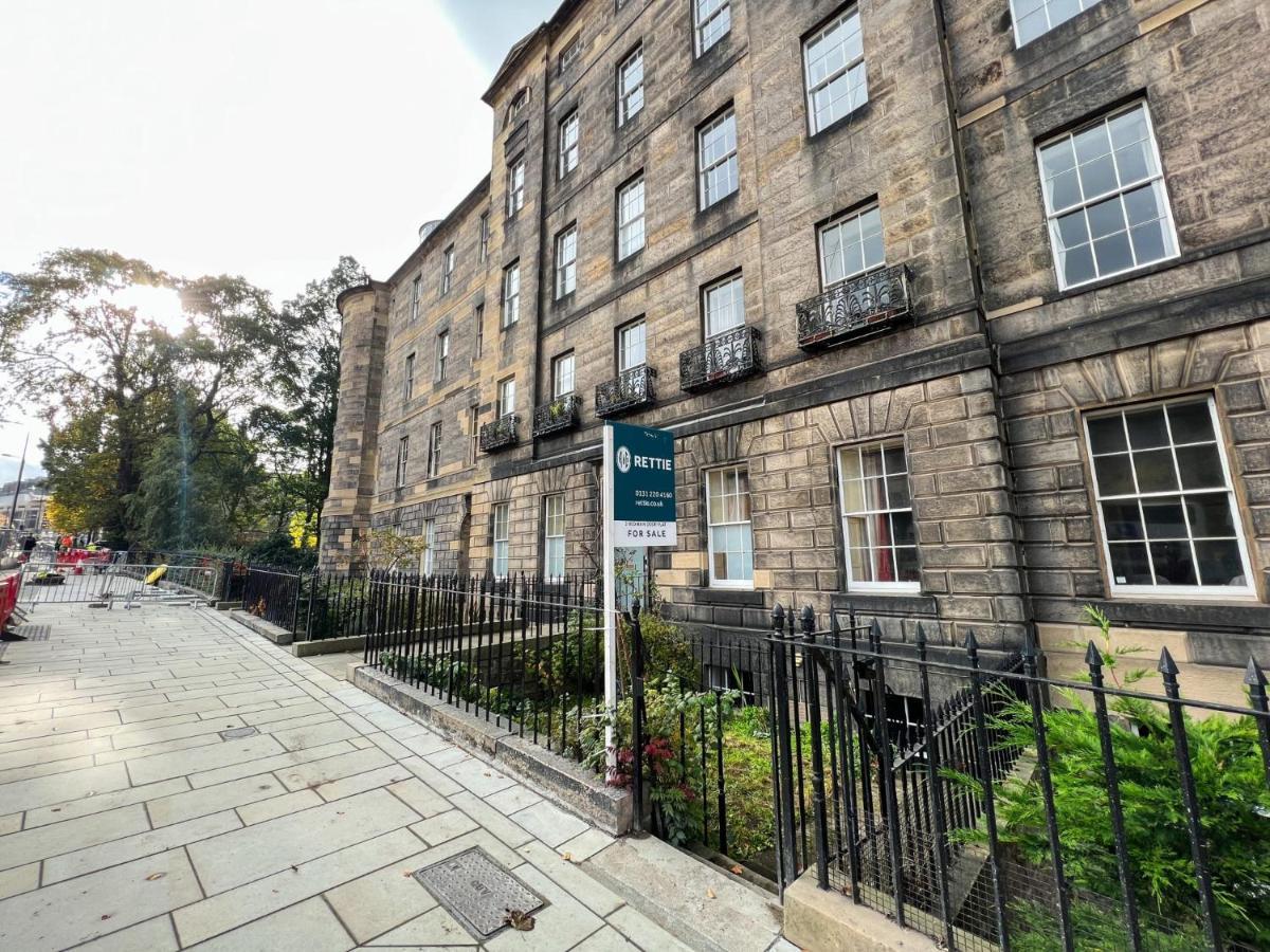 Spacious Flat Sleeps 8 Near Princes Street Edinburgh Dış mekan fotoğraf